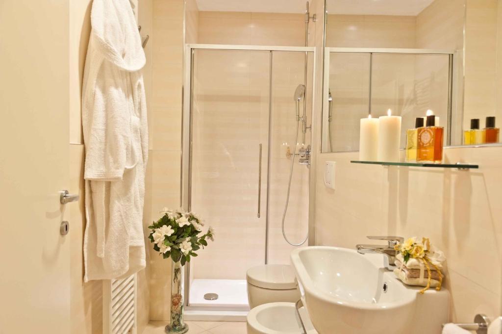 Hotel Hawaii ميلانو ماريتيما الغرفة الصورة